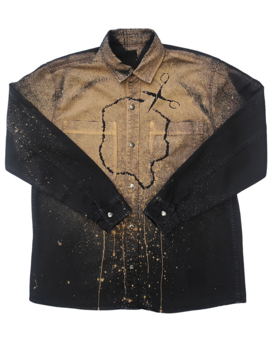 Camicia Con Ombre Collana E Forbice